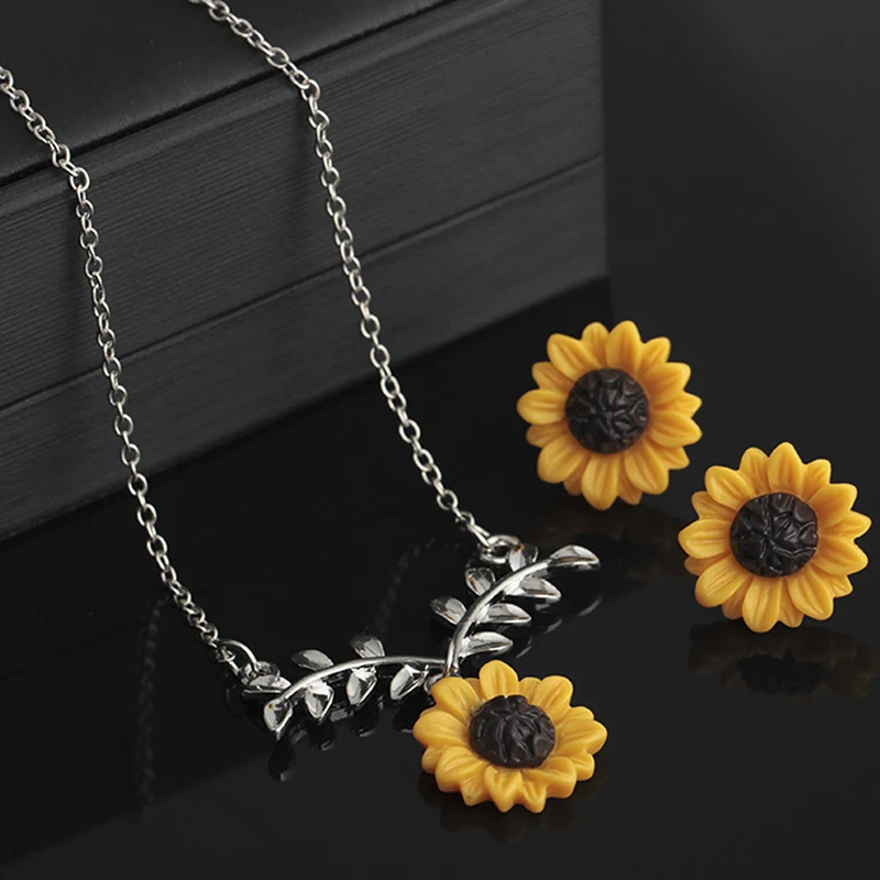 3pcs/set Sunflower Necklace Earrings Alloy Elegant Jewelry Sets For Women Lovely Wedding Fine Jewelry Sets