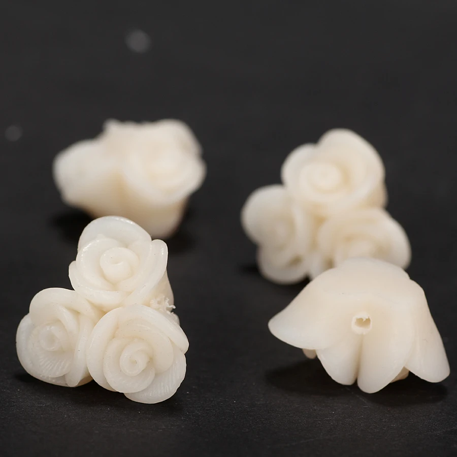 White Clay Beads with White Small Flower & AB Rhinestones, 18mm