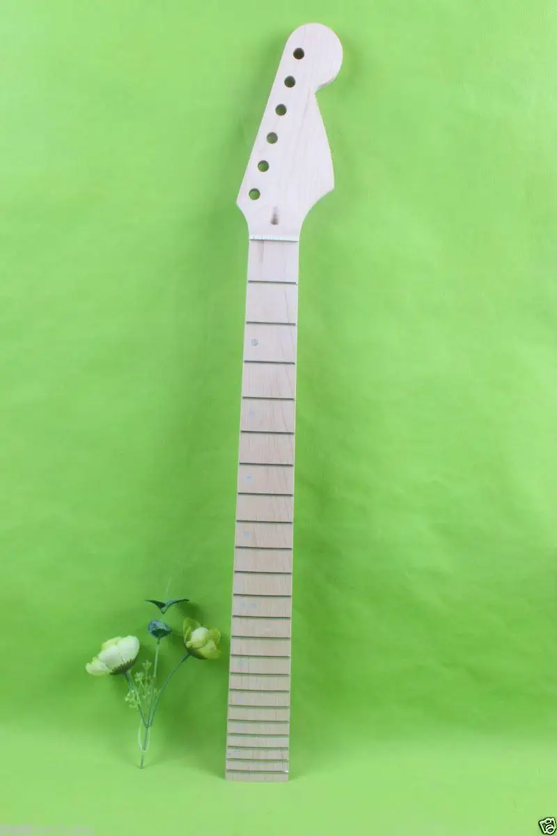 

New 1pcs electric guitar neck maple Fretboard 22 fret 25.5'' No inlay #1748
