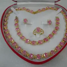 Красивые женские украшения комплект Цепочки и ожерелья браслет кольцо серьги(розовый) кварц fine покрытием золото свадебные широкими часы крылья королева