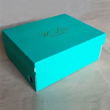 500 шт./лот производитель пользовательских складной Гофрированная коробка для обуви горячего тиснения золотистым логотипом Роскошные картонная подставка для обуви коробка