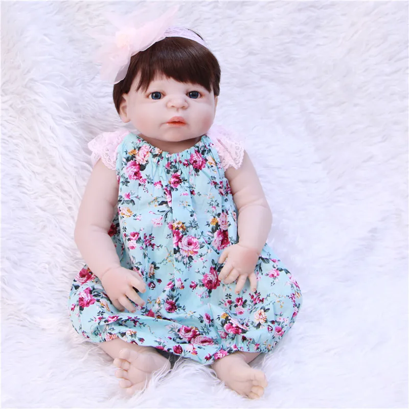 

55cm lifelike silicone reborn baby girl doll with fashion princess clothes best kids playmate Washable Toy bebe gift reborn doll