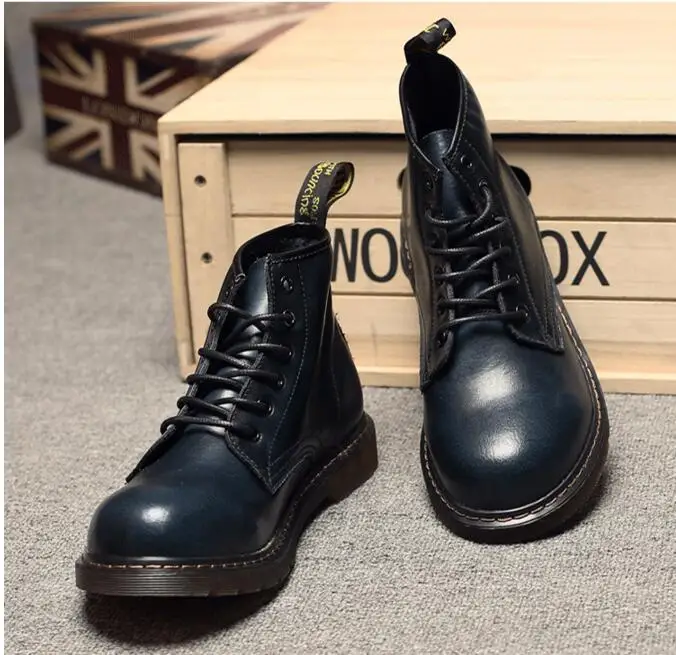 Мужские ботинки в байкерском стиле; винтажные военные ботинки; новые ботинки из яловичного спилка; водонепроницаемые военные ботинки с пряжкой; Мужская обувь размера плюс 47; H516