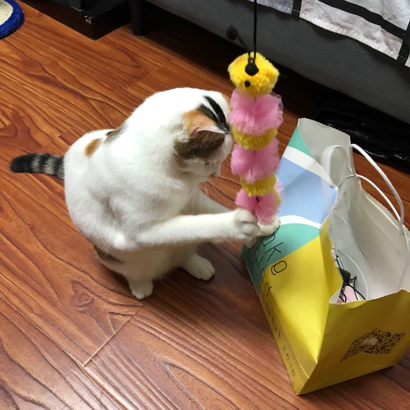 Игрушка для кошки пчела кошка палочка
