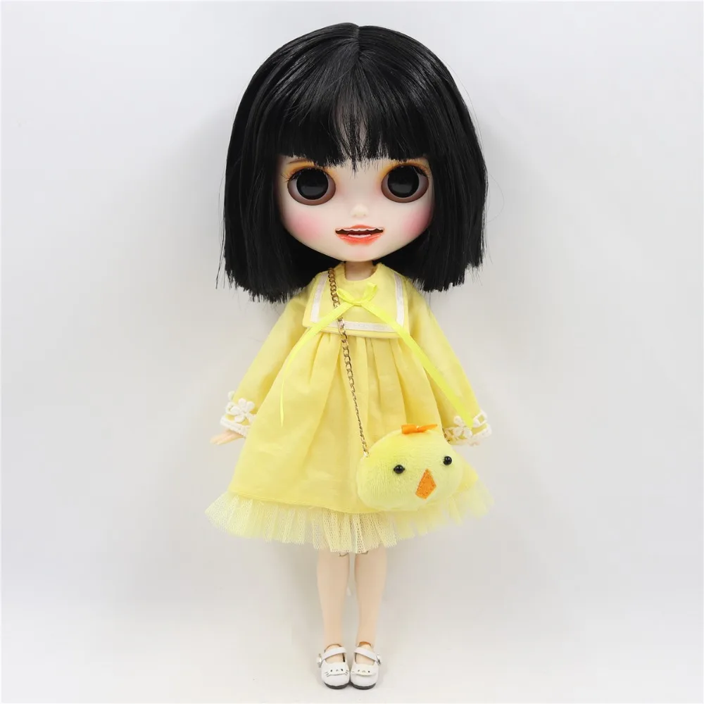 Melodía - Premium Custom Neo Blythe Muñeca con cabello negro, piel blanca y cara sonriente mate 1