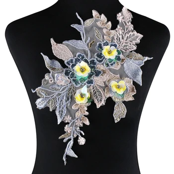 

10pieces Beaded Craft Flower Applique Embroidery Applique Sequin Patches Badges Clothes Decorated Craft Sewing Supplies TH1150