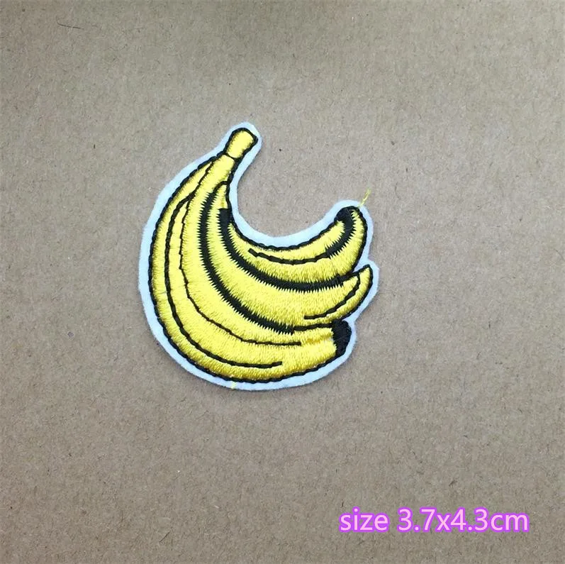  15  0.6 3.7x4.3cm