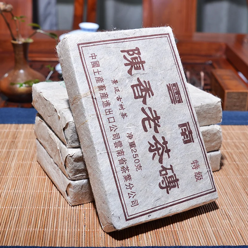 

China Yunnan Ripe Pu-erh Tea Ancient Tree Tea Brick Shu Pu'er Tea 250g Green Food Health Care Lose Weight