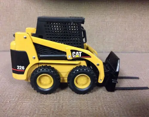 Мини погрузчик Norscot 1/32 Caterpillar Cat 226B3 W/ Tools 55268 MIB/Новый|skid loader|caterpillar catcat loader |