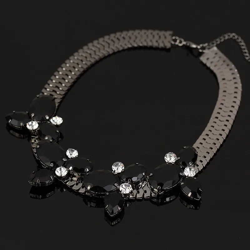 YFJEWE, Трендовое женское колье-ошейник, большие массивные ожерелья из хрустальных бусин, подвески, эффектное ожерелье, женские вечерние, свадебные подарки# N014