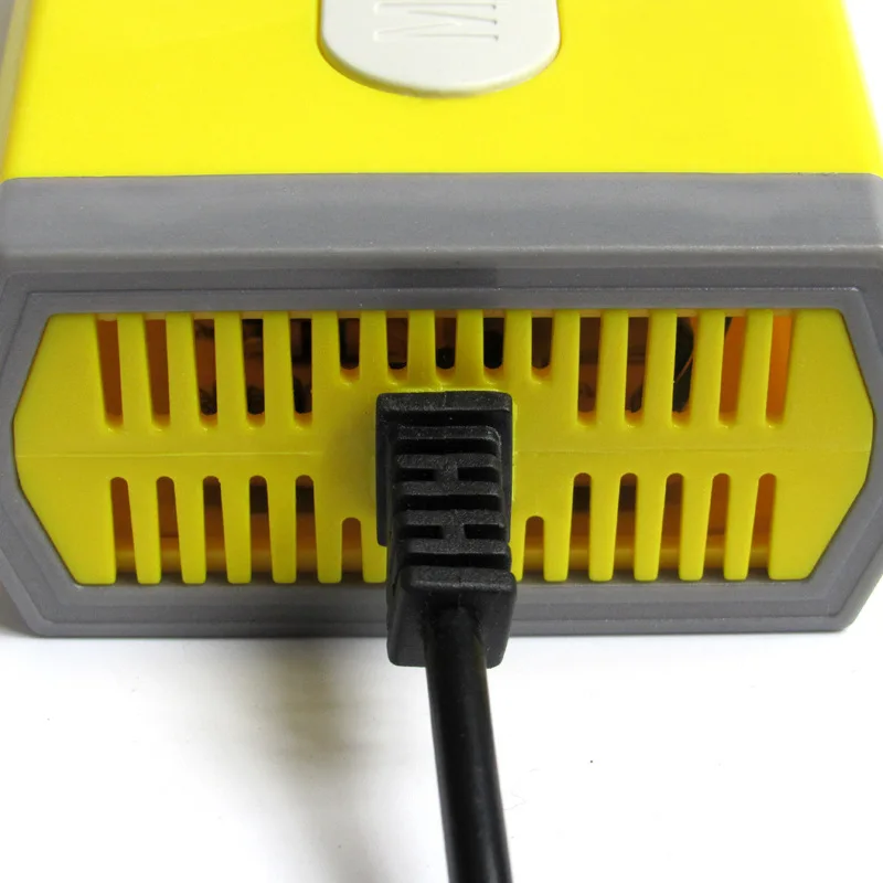 Зарядное устройство для свинцово кислотных аккумуляторов 12 В 20 Ач 2 А|battery charger