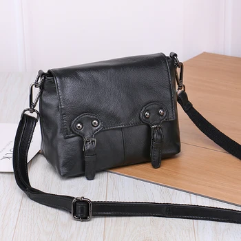 

Famous Brand Genuine Leather Women Messenger Bag Female Shoulder Bag Envelope Clutch Bag Crossbody Bag Purse for Women 2019
