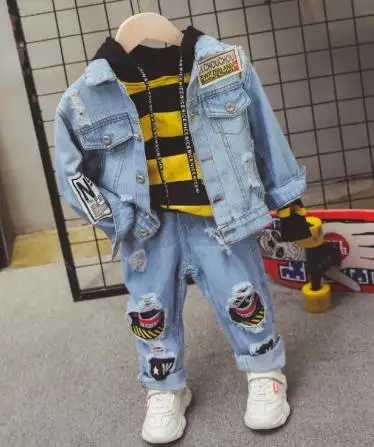 

New hot children's sports suit denim suit boy long-sleeved denim jacket + hoodie + jeans 3 piece set 2-6 years