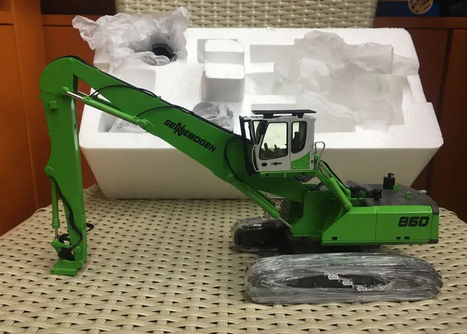 NZG 892 Sennebogen 860 HD с 3 насадками 1:50 весы новые в оригинальной коробке|motor grader|norscot