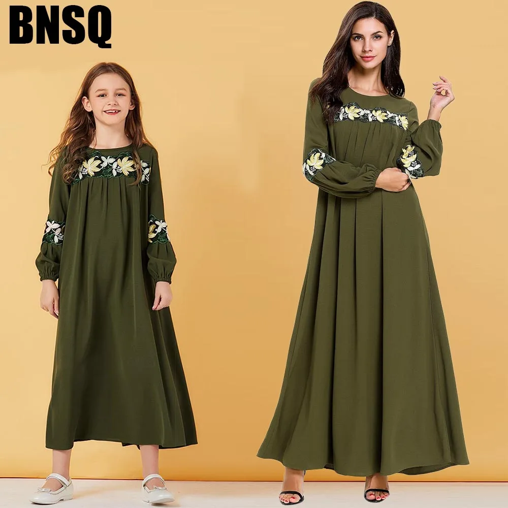 BNSQ Kiddie Parent-Child Clothing Mother Daughter Dress Girls Green Big kiddie Applique Bubble Long Sleeved Muslim Maxi Dress