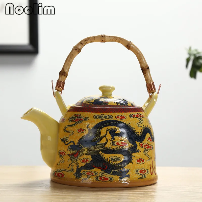 Traditional Chinese Ceramic Teapot Hand painted Blue And White Resist High Temperature Tea Pot