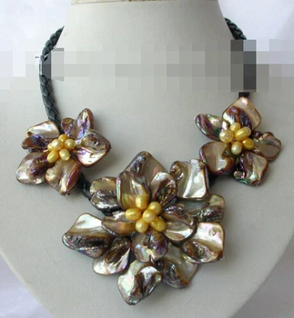 

RHJ0069 classic baroque yellow freshwater cultured pearl shell flower necklace