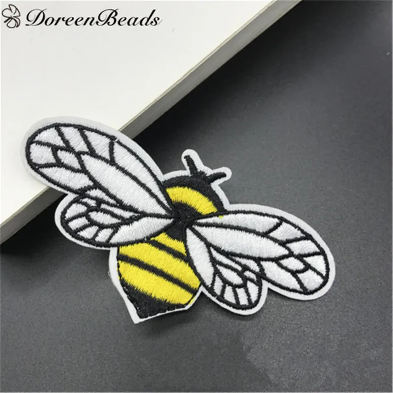 

DoreenBeads 2017 New Yellow Bees Insect Patches Appliques Iron On Embroidered Patch for Garment Hats Coats Pants Bags DIY Craft