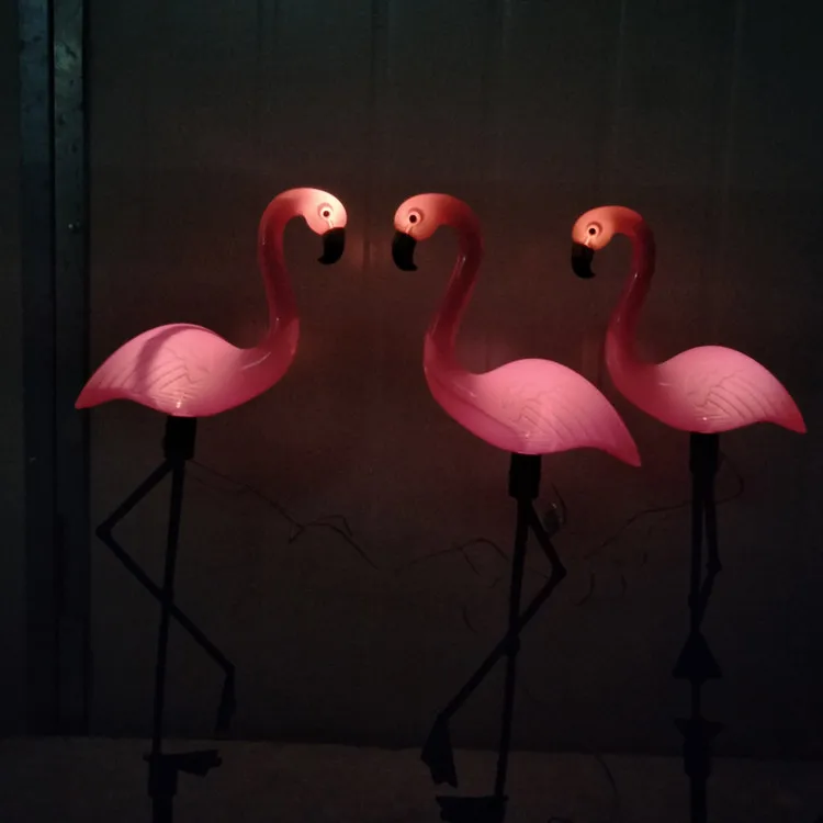 solar-power-pink-flamingo-
