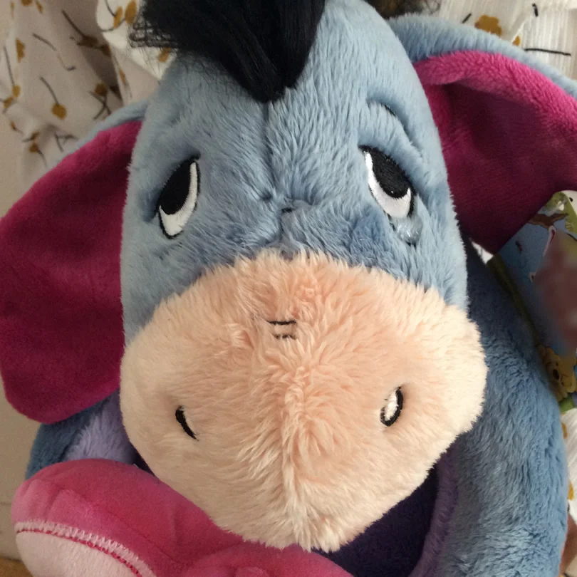 Игрушка плюшевая Eeyore на осле сидячая Мягкая кукла с удержанием сердца 28 см
