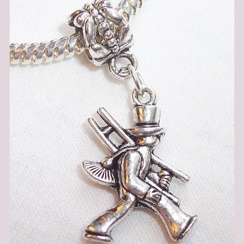 

10Pcs Antique Silver Chimney Sweep Contractor Man Dangle Charm Bead Alloy European Charm Bracelets& Bangles Women Jewelry