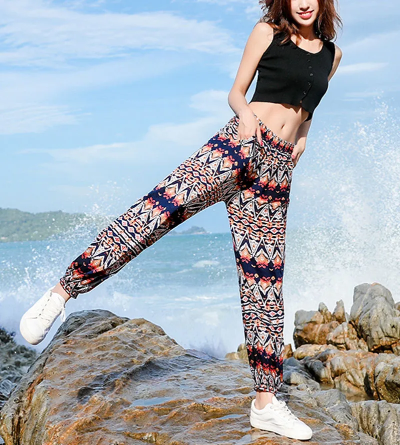 New women clothes 2019 Spring and summer new style Bohemian beach holiday trousers Floral Seaside vacation trousers New women clothes 2019 Spring and summer new style Bohemian beach holiday trousers Floral Seaside vacation trousers