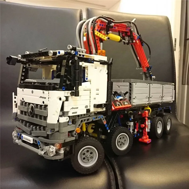 Цена 90005, 3245 шт., серия Technic Arocs 3245, набор строительных блоков для грузовиков, развивающие игрушки для детей, совместимы с 20005 42043