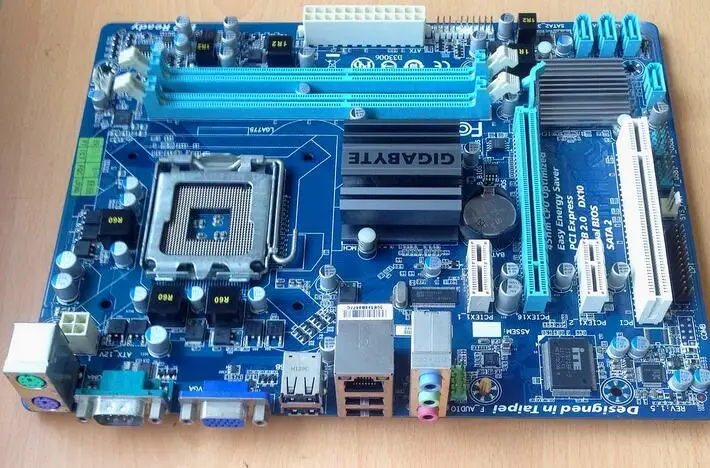 For Gigabyte GA-G41MT-S2 Original Used Desktop Motherboard G41MT-S2 For Intel G41 LGA 775 For DDR3 8G SATA2 USB2.0 Micro-ATX original motherboard ga g41mt s2 lga 775 ddr3 g41mt s2 8gb fully integrated g41 free shipping