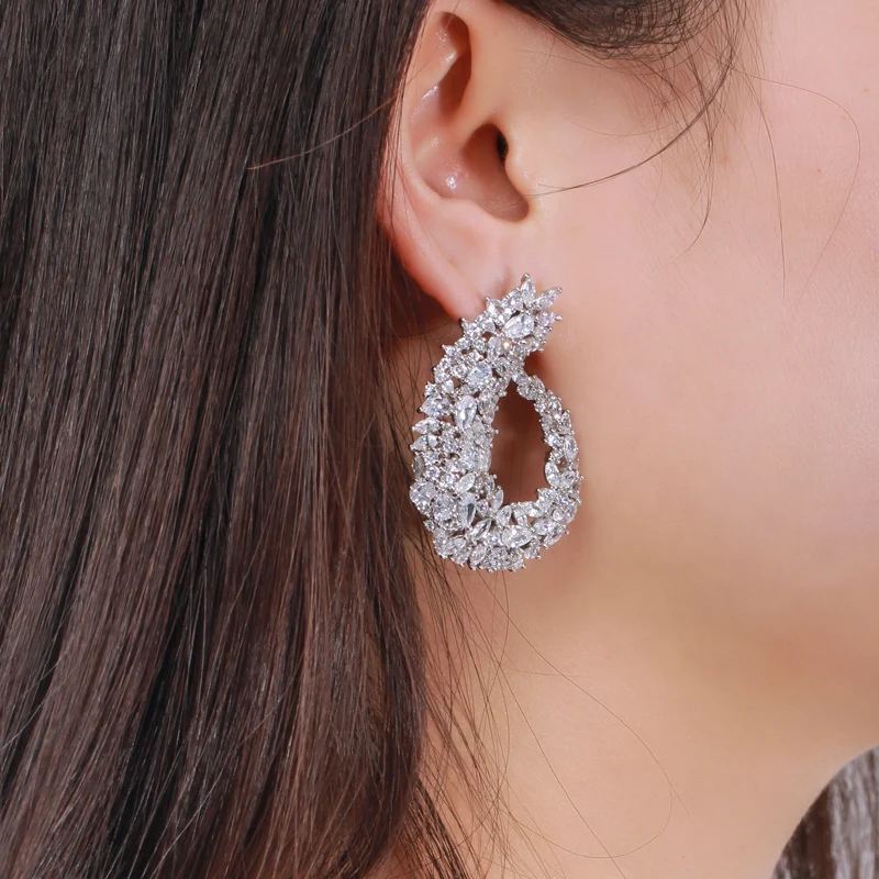 CWWZircons Sparking Cubic Zirconia Silver Color Women Big Flower Hoop Earrings for Brides Wedding Jewelry Accessories CZ416