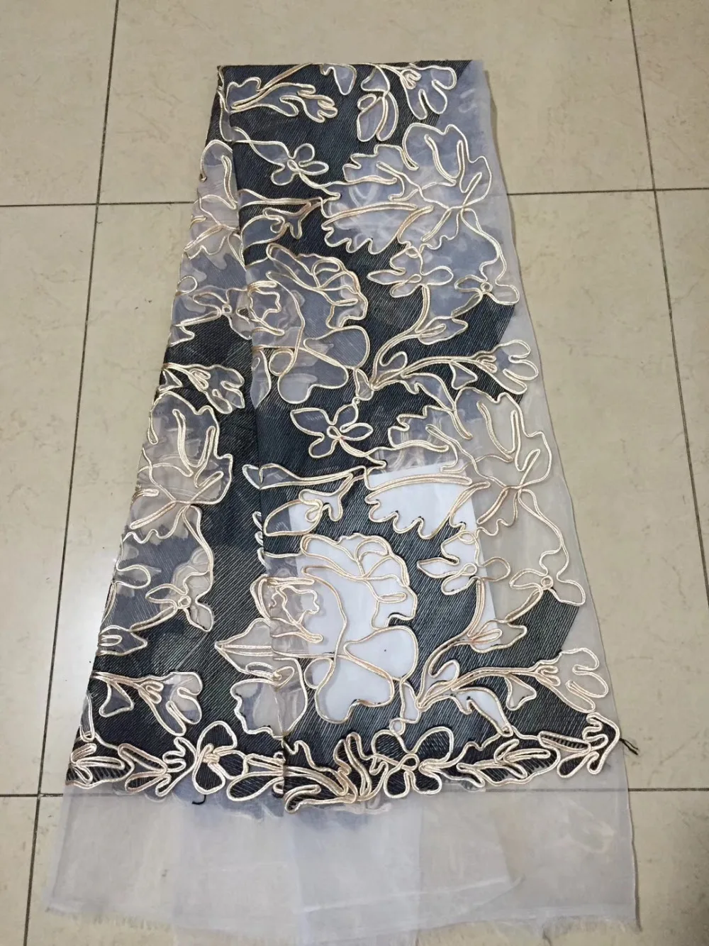 

2018 Latest African Lace Fabric Sample Design Tulle French Lace Fabric Flower Multicolor Embroidered Women Lace Material