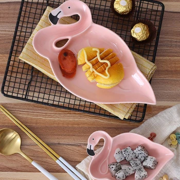 

2pcs Flamingo Shaped Ceramic Fruit Plates Serving Plate Cheese Trays Platter Breads Desserts Salad Bowl Dish