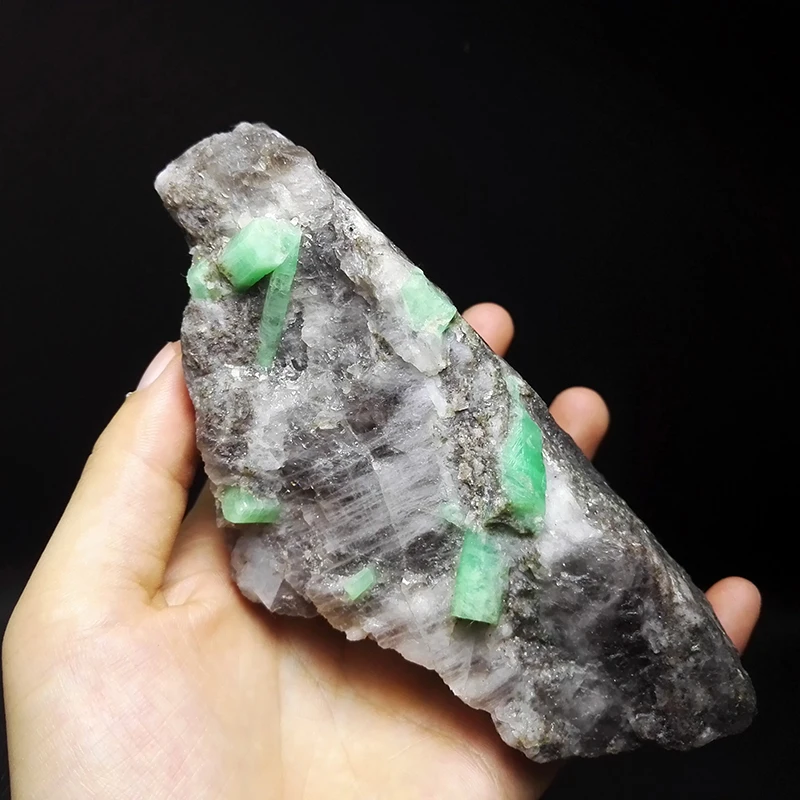 

900g NATURAL Stones and Minerals Rock Emerald green symbiosis with quartz crystal gem stone ore sample collection ZML0 12