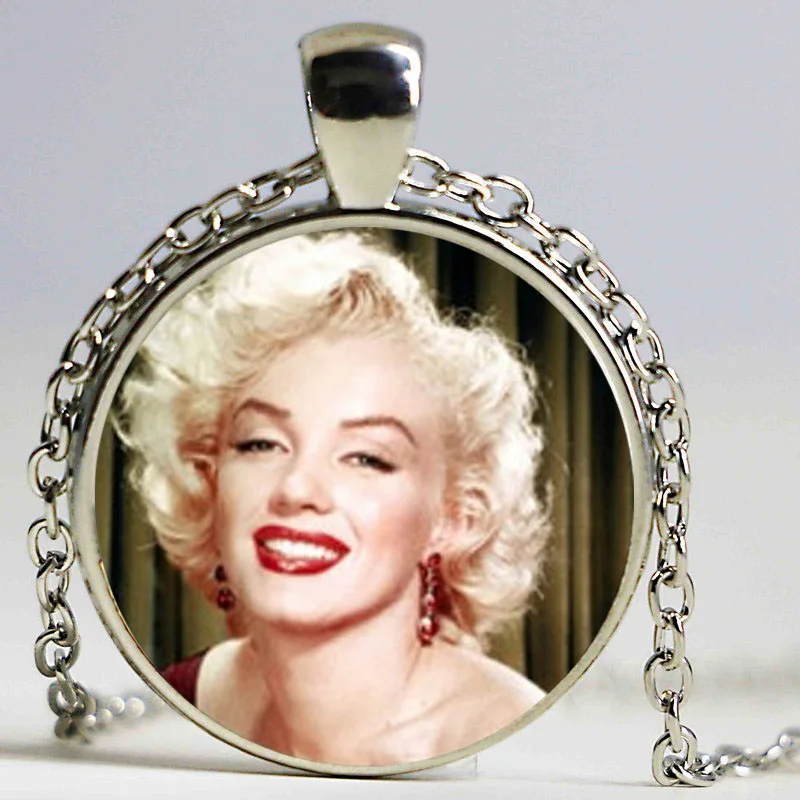 Wholesale Marilyn Monroe Necklace Actress Pendant Necklace Glass Dome