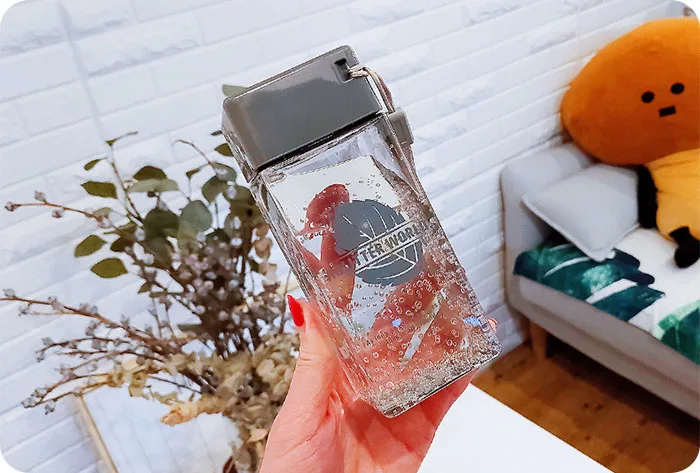 Square Plastic Water Bottle (17)