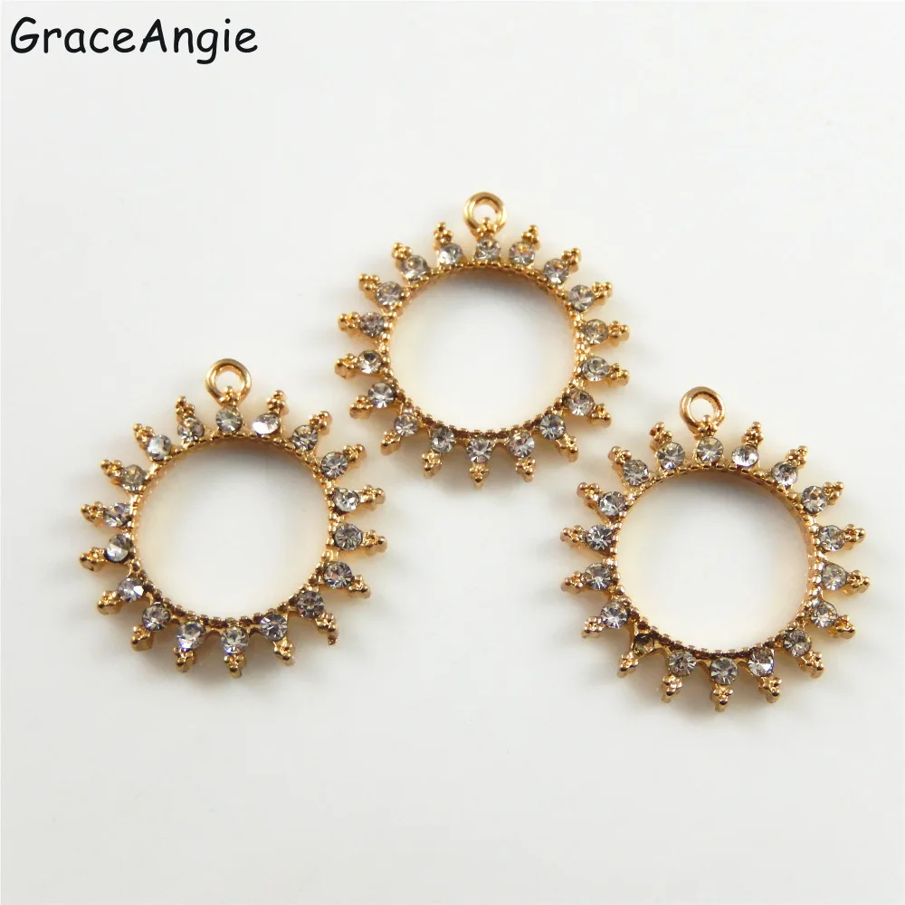 

7pcs/Pack Romantic Women Bling Gift Gold Alloy Crystal Jewelry Charms Necklace Pendant Accessories Choker in DIY Crafts Trendy