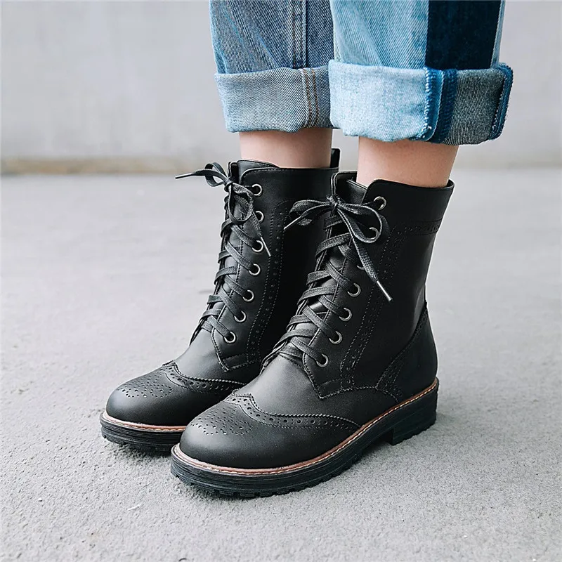 

YMECHIC 2018 Autumn Lace Up Footwear Woman Ankle Boots Female Black White Cross Tied Short Military Combat Boots Punk Rock Shoes