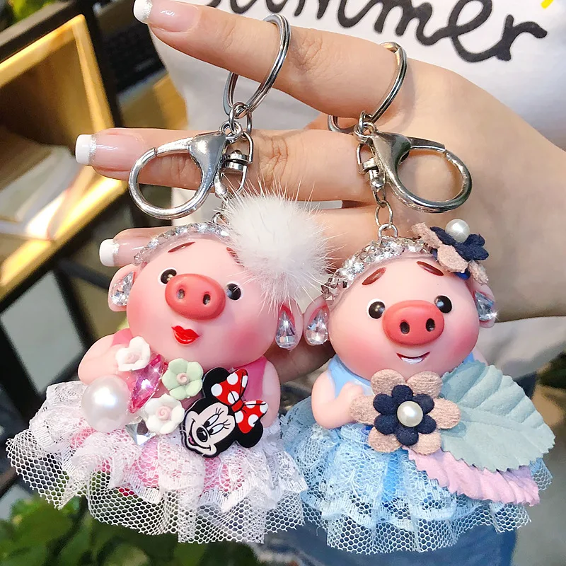 

Cute Anime Pigs Skirt Girl Keychain Cartoon Crystal Rhinestone Pom Pom Key Chain for Car Key Ring Women Key Holder Bag Pendant