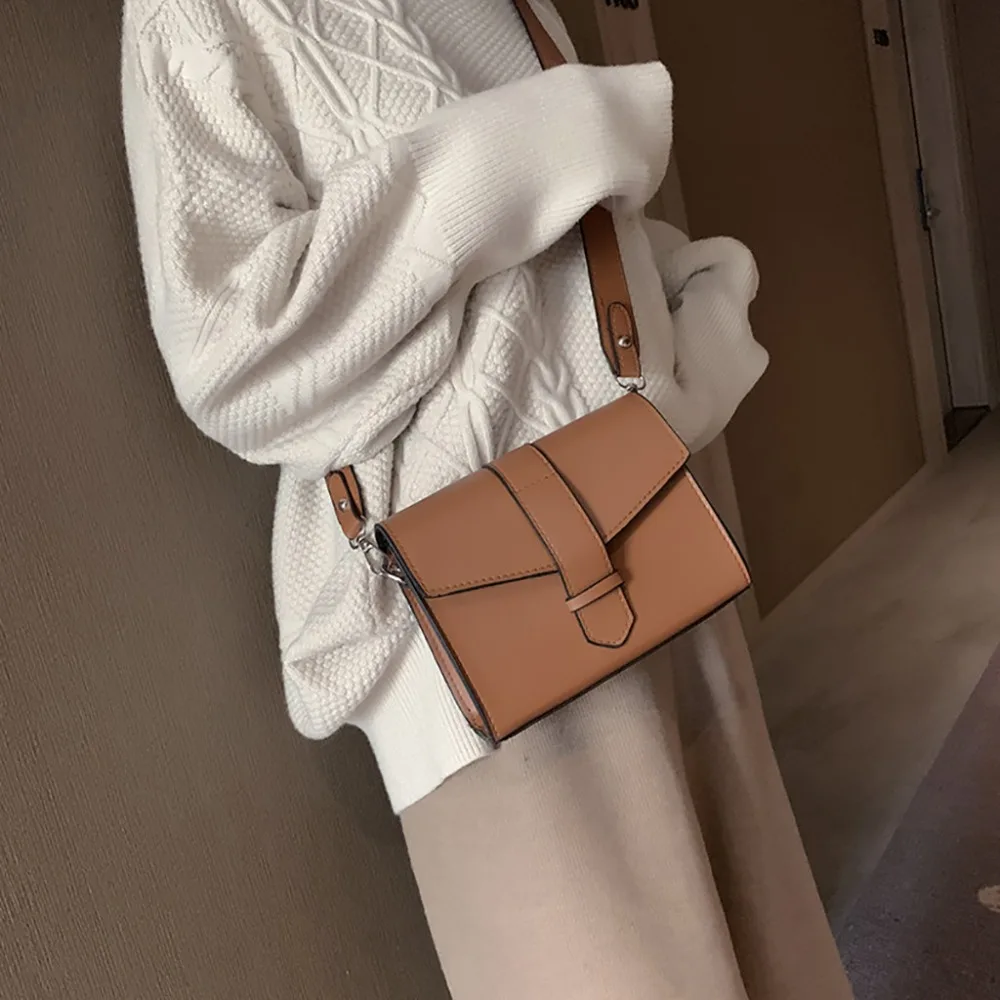 

Crossbody Bag 2019 New Fashion Simple Wide Shoulder Strap Shoulder Retro Small Square Bag