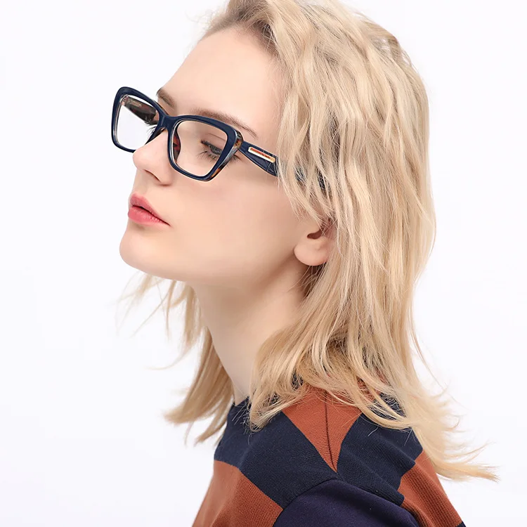 10238438726_246504179