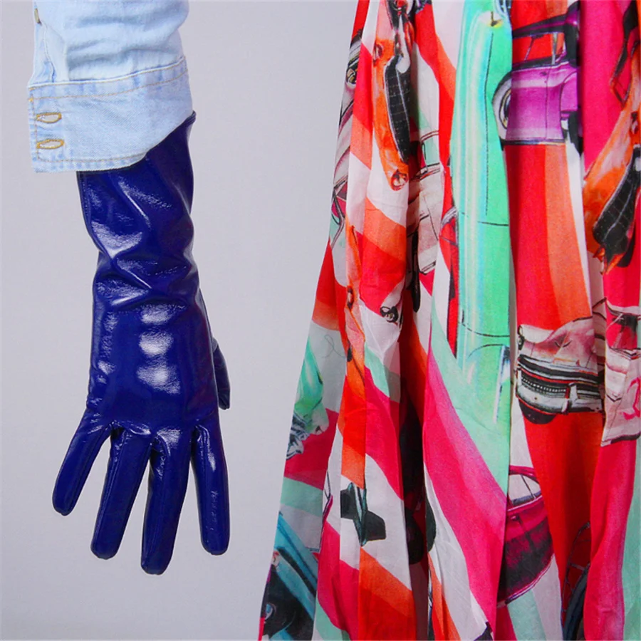 

Medium And Long Section Patent Leather Gloves PU Simulation Leather Bright Leather Mirror Bright Blue Deep Blue 28cm BL04