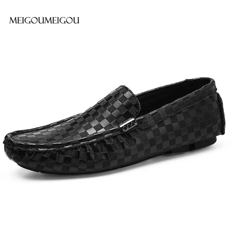 

MEIGOUMEIGOU 39-47 Handmade Woven Shoes Men Soft Bean Loafers Men Comfortable Flat Moccasins Men Slip on Casual Leather Shoes