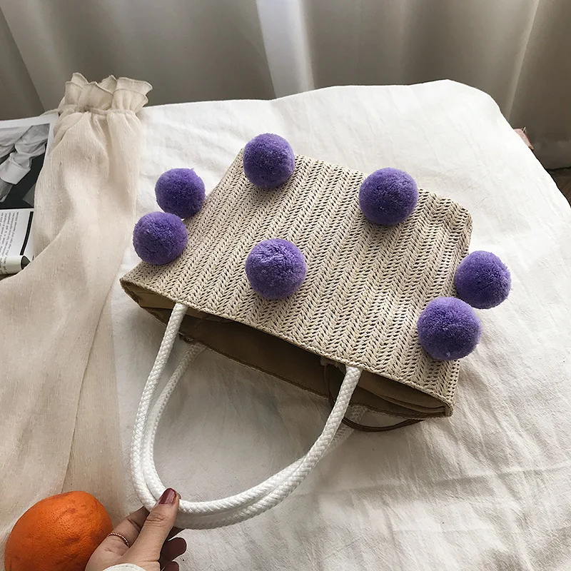 

On the new bag female 2019 new handbag Korean fashion personality fur ball holiday beach Straw bag