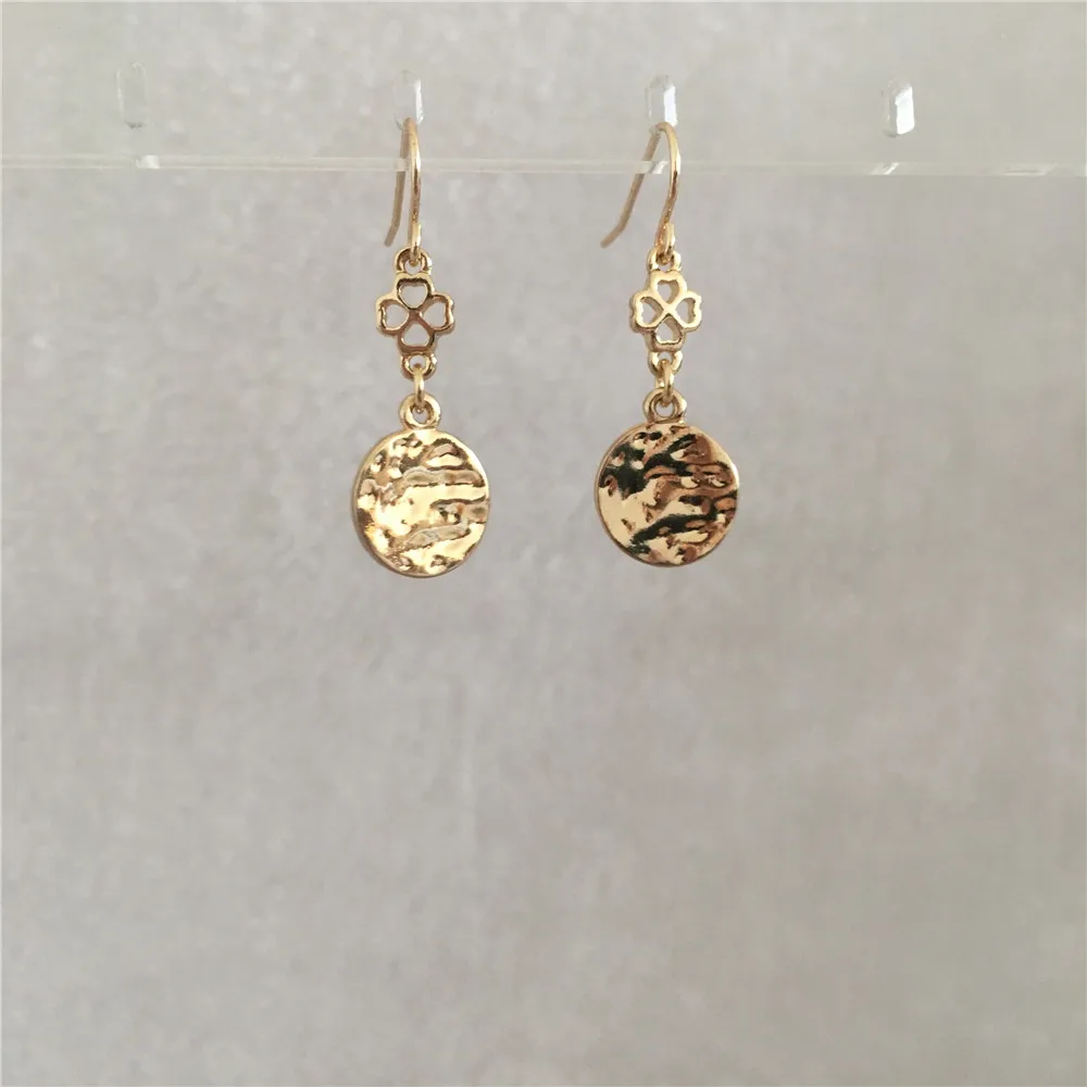 

CASUAL GOLD COLOR HAMMERED ROUND DISC DROP EARRING FOR WOMAN GIRL