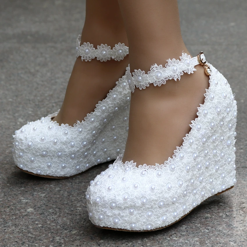 

2019 new White Wedges Wedding Pumps Sweet White Flower Lace Pearl Platform Pump Shoes Bride Dress High Heels