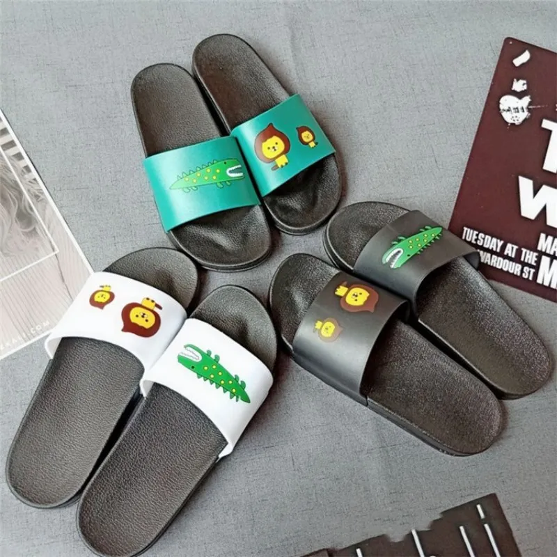 

New Summer Women Slippers Beach Sandals Designer Flat Slides Soft Home Slipper Casual flip flops Lady Outdoor Brand Shoes slides