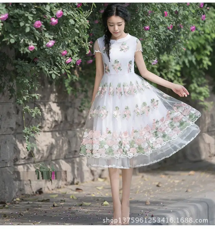 2017 Summer Women dress Elegant Embroidery Loose Sweet Swing hem Tunic Ladies' Dresses | Женская одежда