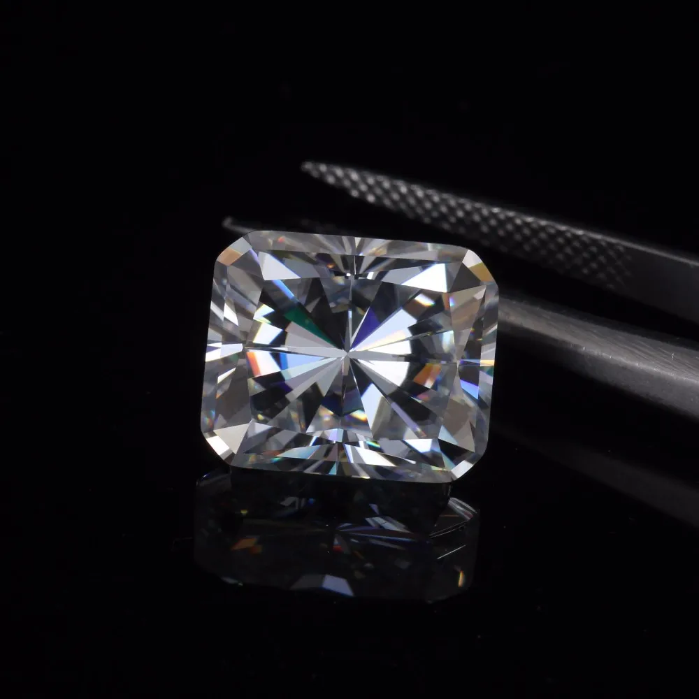 Radiant Moissanite1