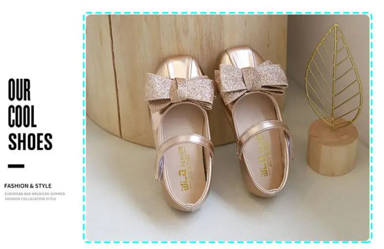 Новейшая модель; для девочек; сезон осень детская кожаная обувь маленькой принцессы бантом кроссовки с блестками Маленькая обувь для девочек детская обувь для танцев