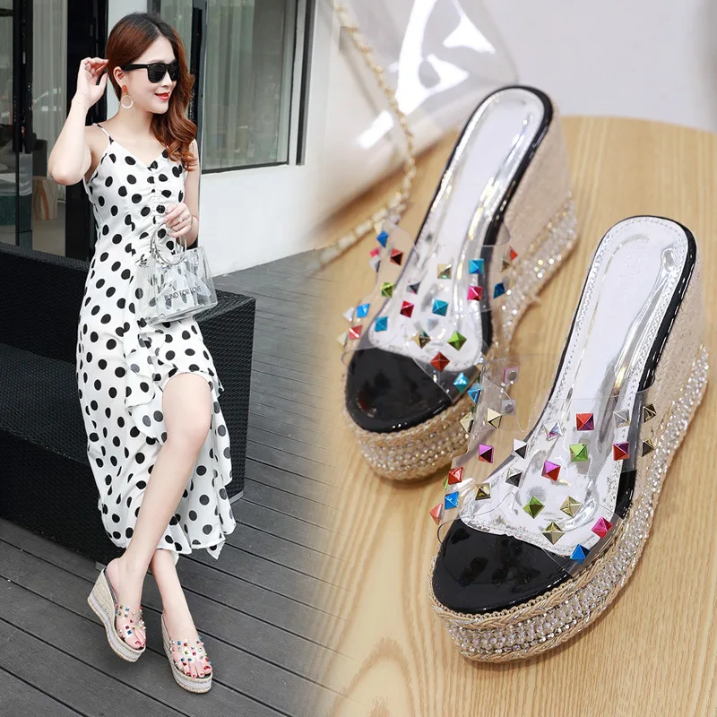 

Clogs Platform Outside Modis Beach Slippers Female Leisure Leather Summer Ladies Brief Heels Slides Sandal Wedge Shoes Woman