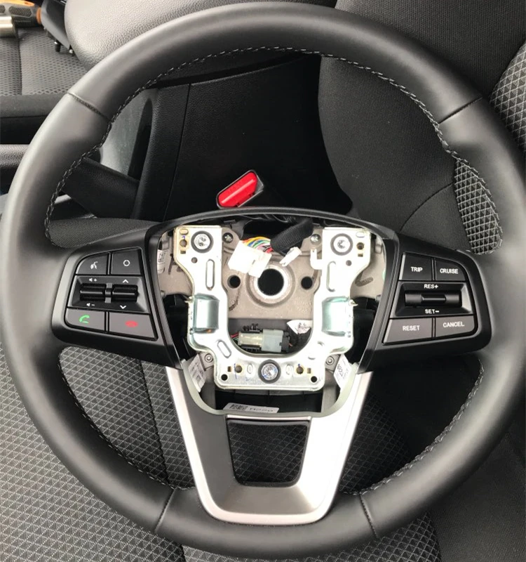 

FaroeChi Steering Wheel Button For Hyundai Creta IX25 2.0L Buttons Bluetooth Phone Cruise Control Volume channel Remote